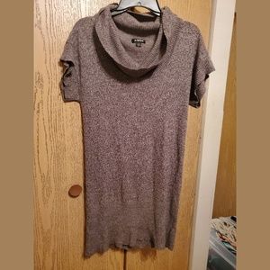 Women's size extra large shirt